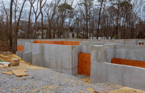istock Foundation of concrete construction works in new homes 1147090192