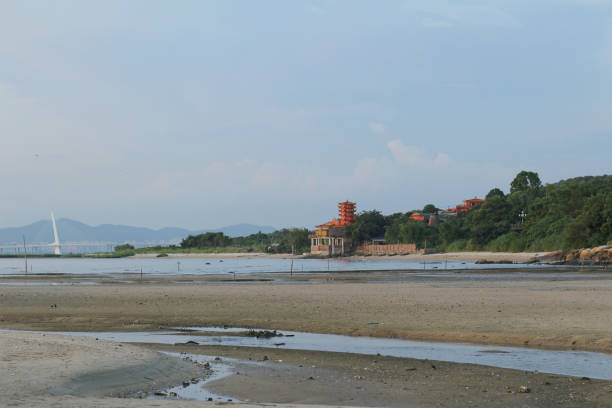 istock Sunset at  ha pak nai beach 2014 1147091589