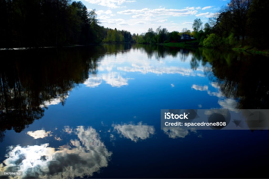 Spring Reflection Background Top Aligned Spring Landscape With Dramatic Water Reflections Background ...