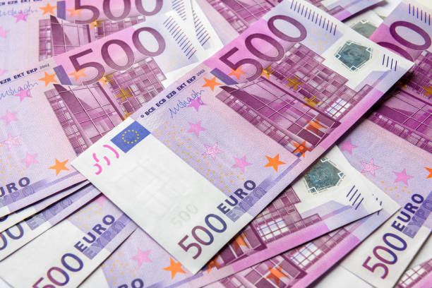 sfondo banconote da 500 euro - five euro banknote new paper currency currency foto e immagini stock