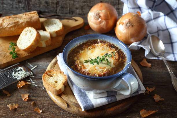 istock French onions soup with baguette 1147118227