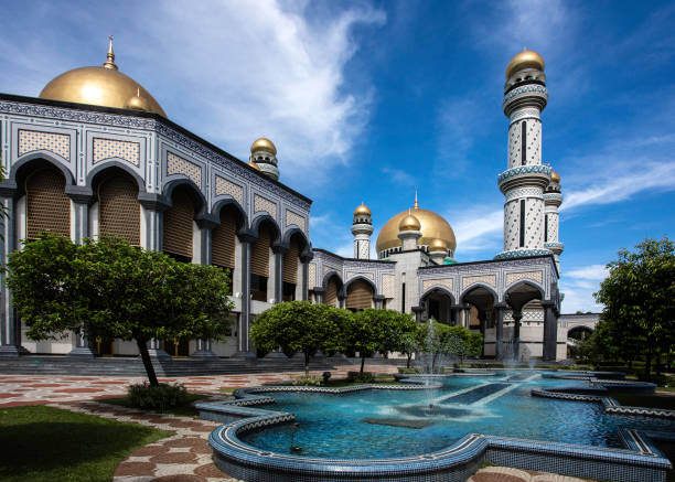 mezquita jame'asr hassanil bolkiah - bandar seri begawan fotografías e imágenes de stock