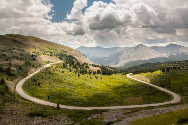istock Large horseshoe bend on Cottonwood pass 1147153885
