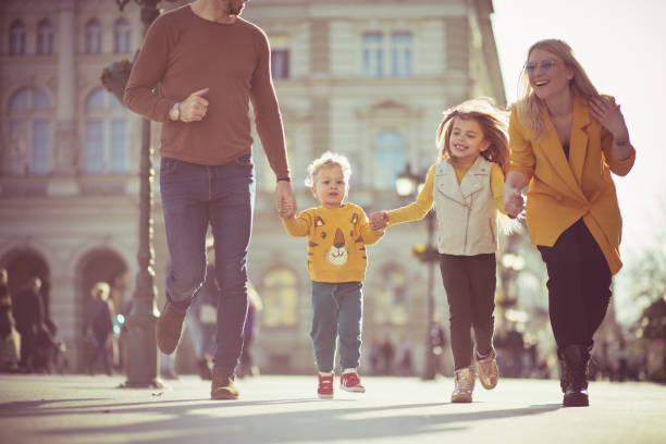 istock Mom and dad is always there with you. 1147277886