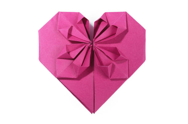 serce origami. symbol walentynek - japan isolated origami red zdjęcia i obrazy z banku zdjęć