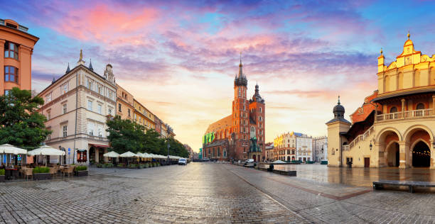 istock Krakow panorama at sunrise, Poland 1147281648