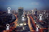 netzwerk-gps-navigation-moderne-stadt-zukunftstechnologie.jpg?b=1&s=170x170&k=20&c=oVLZNCwNyPPpO4IS6YI-IhyiRHDYzBK0oBUSUMFLGtQ=