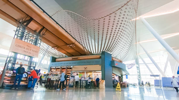 inside oof the terminal at the houston international airport. - oof imagens e fotografias de stock