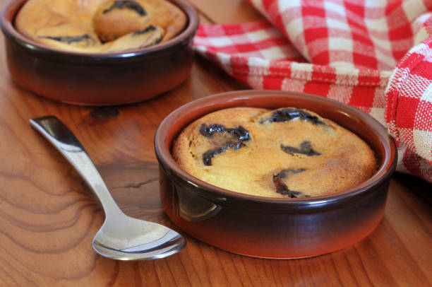 istock Small Fars with prunes 1147319417