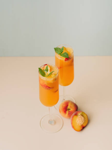 istock Bellinis champagne procco cocktails 1147319705