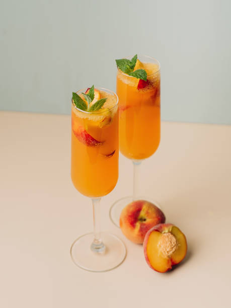 istock Bellinis champagne procco cocktails 1147322797