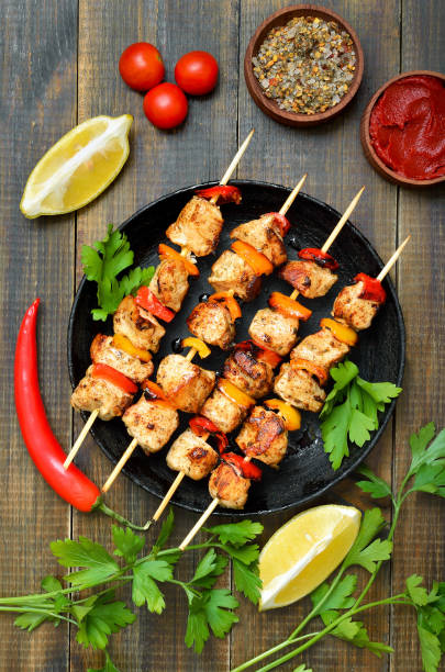 istock Barbecued chicken kebab with bell pepper 1147362206