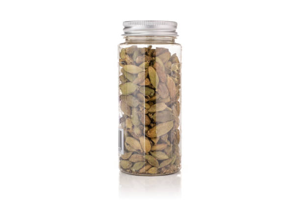 istock True cardamom pod isolated on white 1147372534