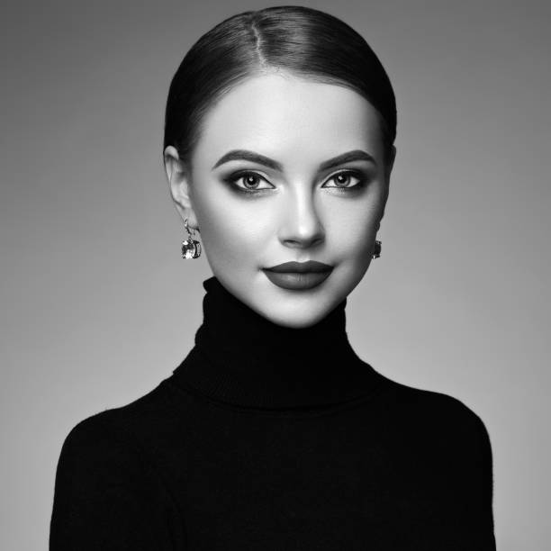 istock Beautiful woman face with perfect makeup 1147476474