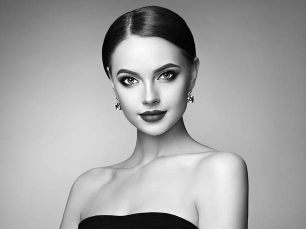 istock Beautiful woman face with perfect makeup 1147476514