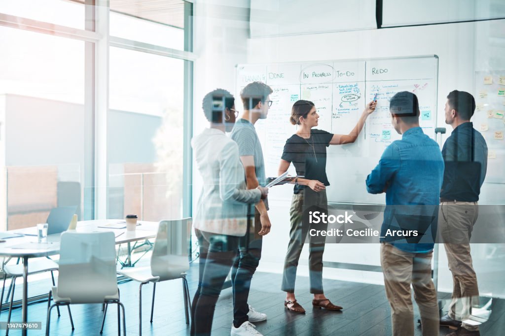 의사 결정은 함께 할 때 더 낫다 - 로열티 프리 계획 스톡 사진 의사 결정은 함께 할 때 더 낫다 - 로열티 프리 계획 스톡 사진
