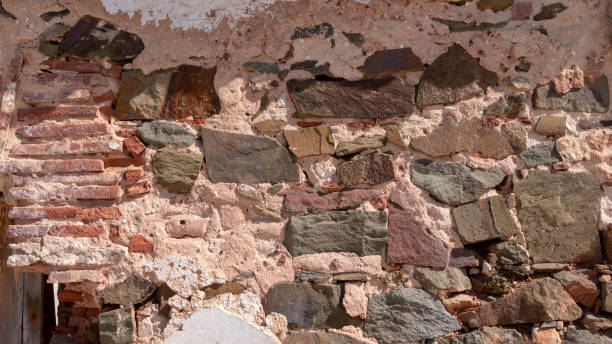 istock Rest wall of an old house 1147490857
