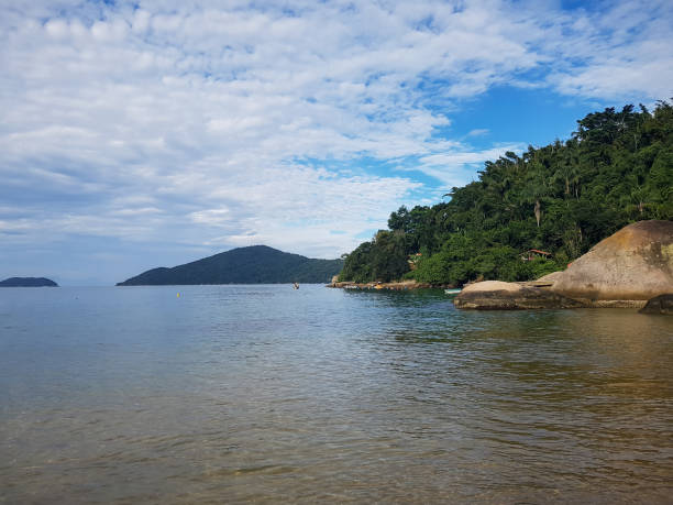 istock Beach with rocks-Rio de Janeiro-Brazil 1147526696