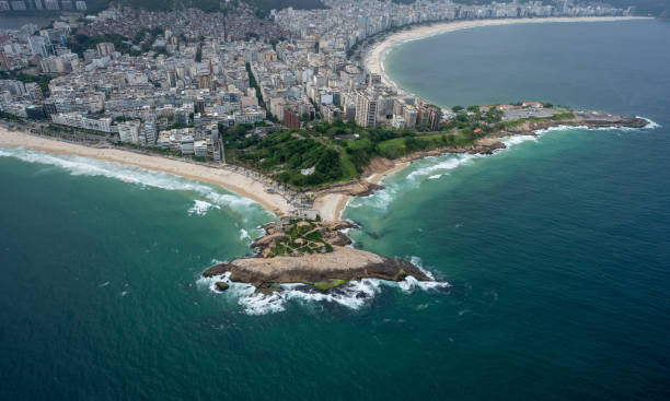 istock Arpoador beach in Rio de Janeiro, Brazil 1147552404