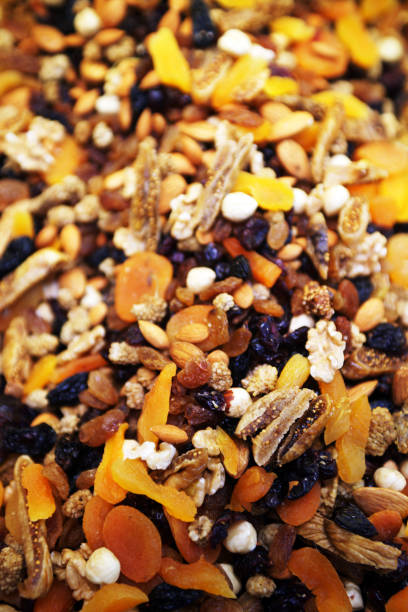 Nut-fruit mix