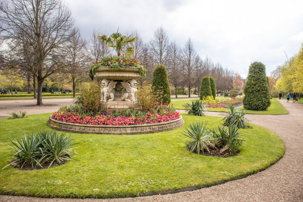 istock Regent's Park in London 1147574030