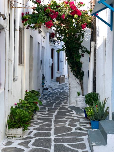istock Alley in Greek Islands 1147577977