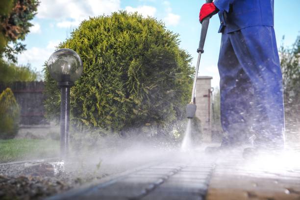 istock Driveway Pressure Wash 1147579520