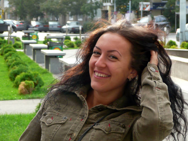 istock Windy day in the city 1147582008