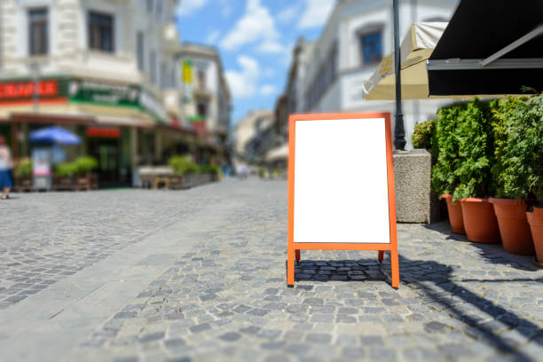 street wood board blank Blank woodboard in the middle of the street, place for text sandwich panel photos stock pictures, royalty-free photos & images