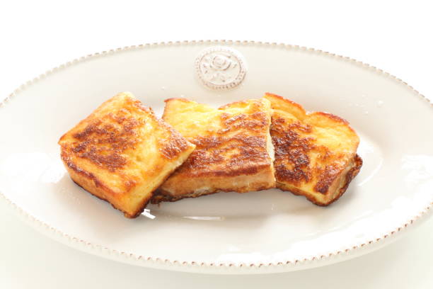 istock Homemde french toast 1147640270