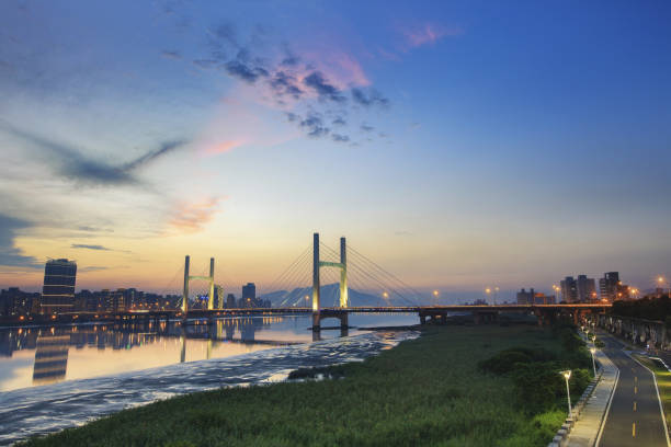 istock Taipei, Chong Yang Bridge 1147706594