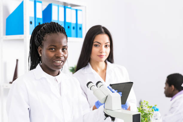 istock Coworkers in laboratory 1147712400