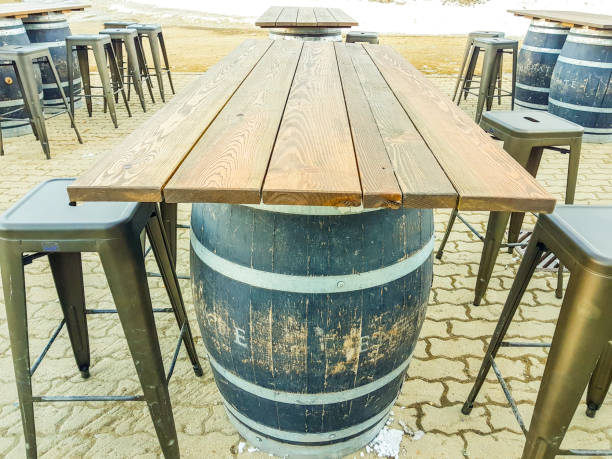 istock Beer Cube Wooden insulated table with stools 1147741184