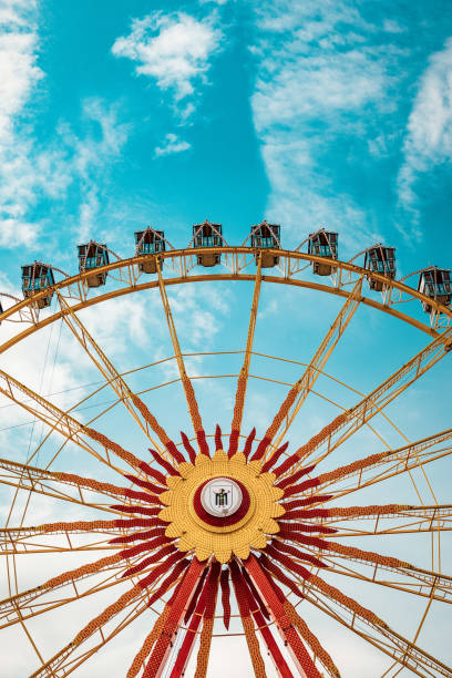 옥토버페스트 앳 페리스 휠, 뮌헨 - ferris wheel wheel oktoberfest carnival 뉴스 사진 이미지