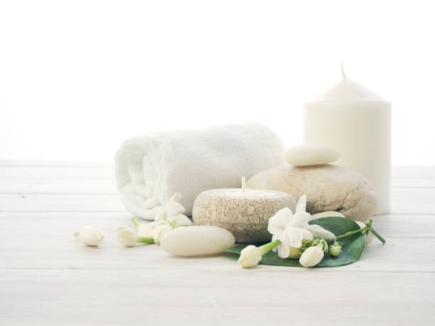istock Spa concept with jasmine flowers on a white wooden background 1147796667
