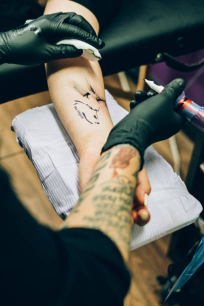 istock Close up of Tattoo during creation 1147799089