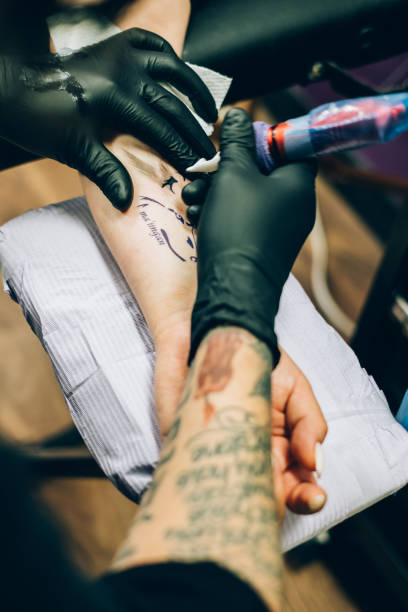 istock Close up of Tattoo during creation 1147799124