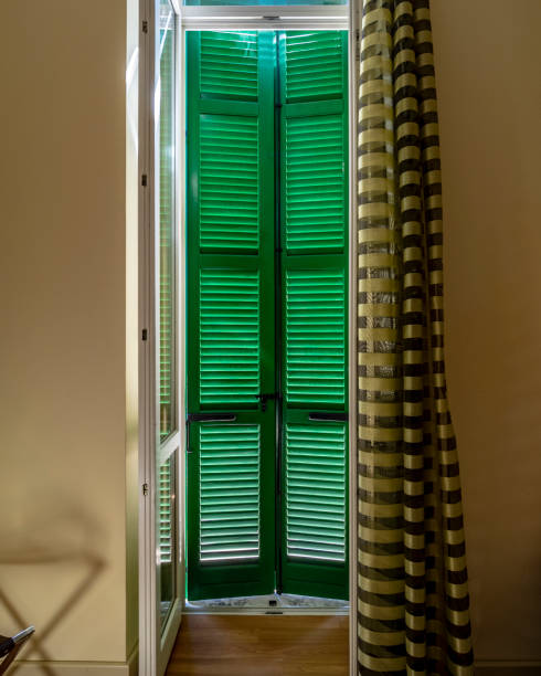 istock Closed wood door 1147809048