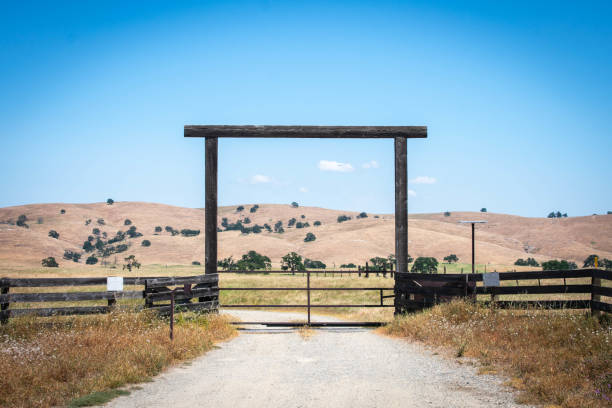american garm gateway, california american garm gateway, californiaamerican garm gateway, california ranch gate entrances stock pictures, royalty-free photos & images
