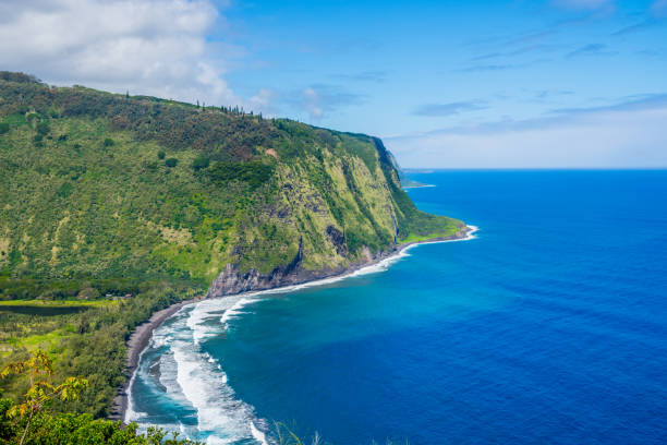 istock Hawaii stunning Waipio Valley and Pristine Beach Big island 1147851983