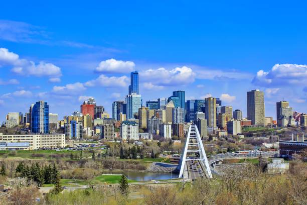 Edmonton View 1,600+ Edmonton Skyline Stock Photos, Pictures & Royalty-Free Images ...