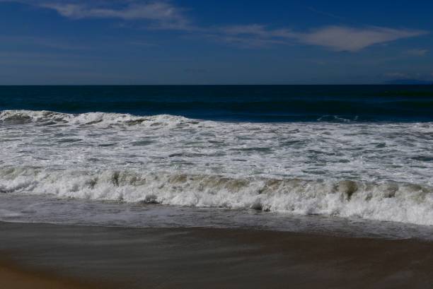 istock Southern California Shoreline 1147934539