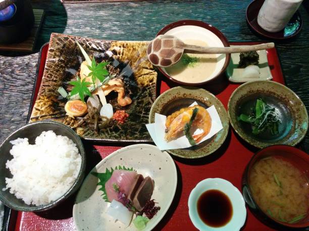 istock Japanese kaiseki on tray 1147984943