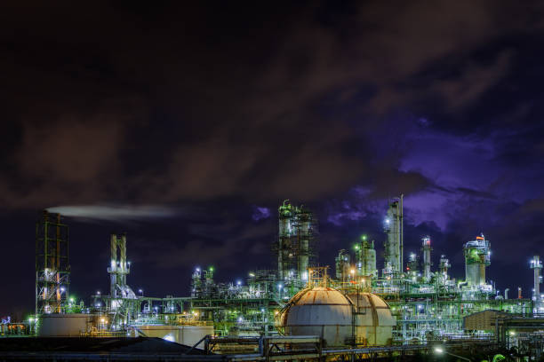 istock Petrochemical plant 1148011762
