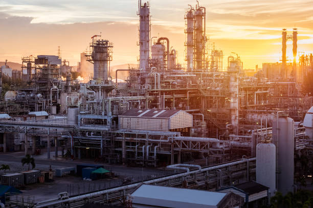 istock Manufacturing petroleum plant 1148011972