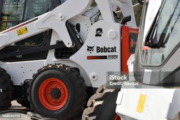 Bobcat Schwerlastfahrzeug Und Logo Stockfoto und mehr Bilder von Rotluchs - Rotluchs, Ausrüstung und Geräte, Bagger