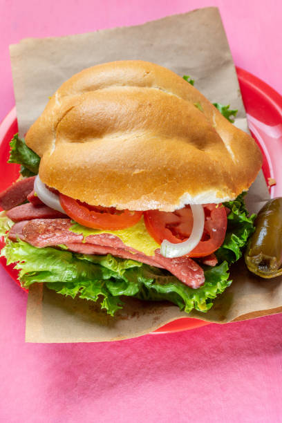 istock Mexican sausage sandwich 