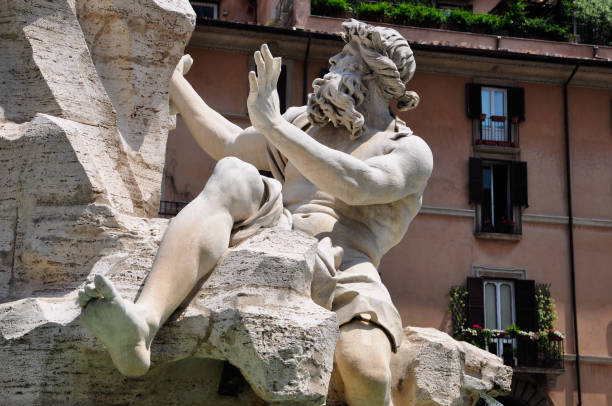 istock statues in Piazza Navona 1148042656