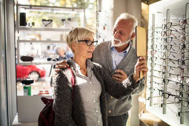 istock Senior couple shopping for eyeglasses 1148061738