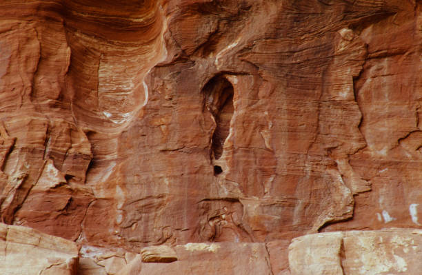 exclamation point on cloudy day in sedona arizona usa red rock secret mountain wilderness area - rock strata natural pattern abstract scenics imagens e fotografias de stock